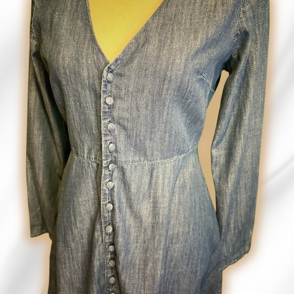 Madewell ‘Denim Lilyblossom Button-Front Dress’ in “Landers Wash” Size 4 - Picture 7 of 16